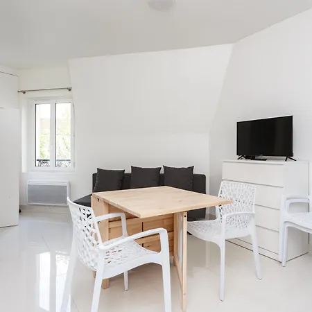 Rer F2 2eme Gauche Apartment *